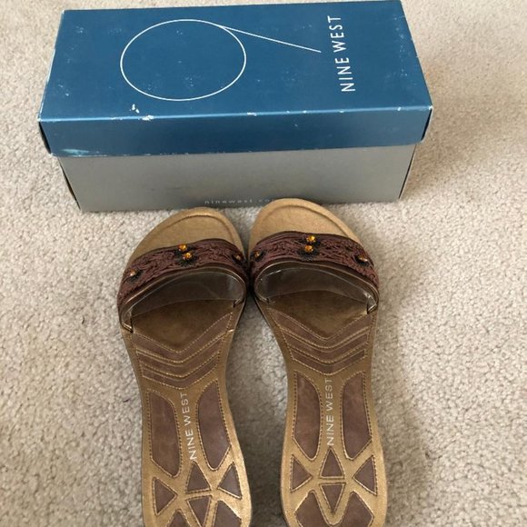 Nine West - Women's Slip On/Glide Sandals - Bronze -Size 9.5M - New in box - Picture 2 of 7